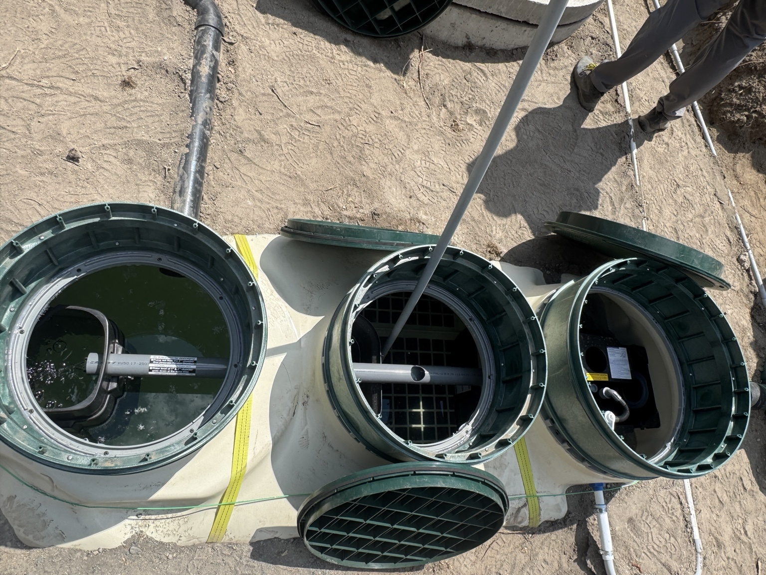 Septic system tanks and pipes installation